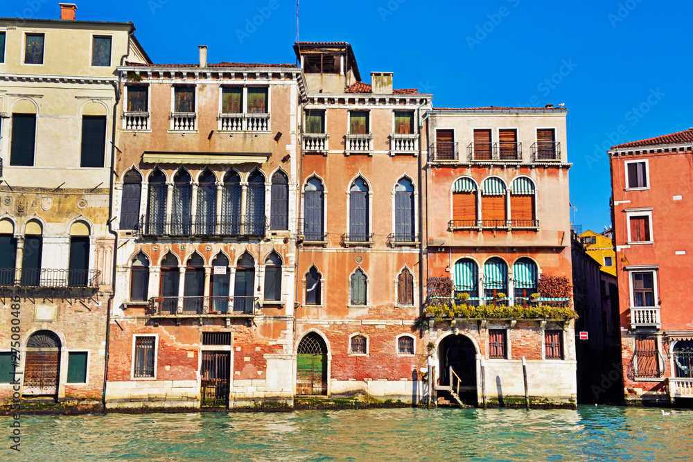 Venezia, palazzi affacciati sul canale.