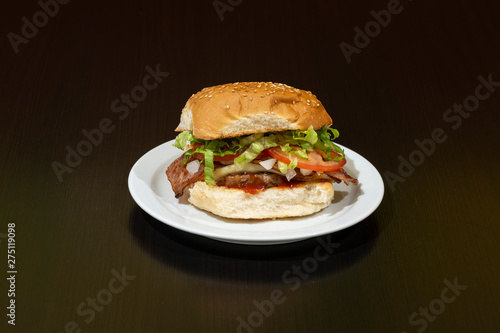 Hamburguesa de becon  photo