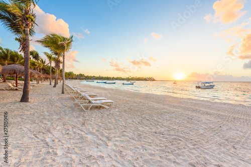 Fototapeta Naklejka Na Ścianę i Meble -  Akumal bay - Caribbean white beach in Riviera Maya, coast of Yucatan and Quintana Roo, Mexico