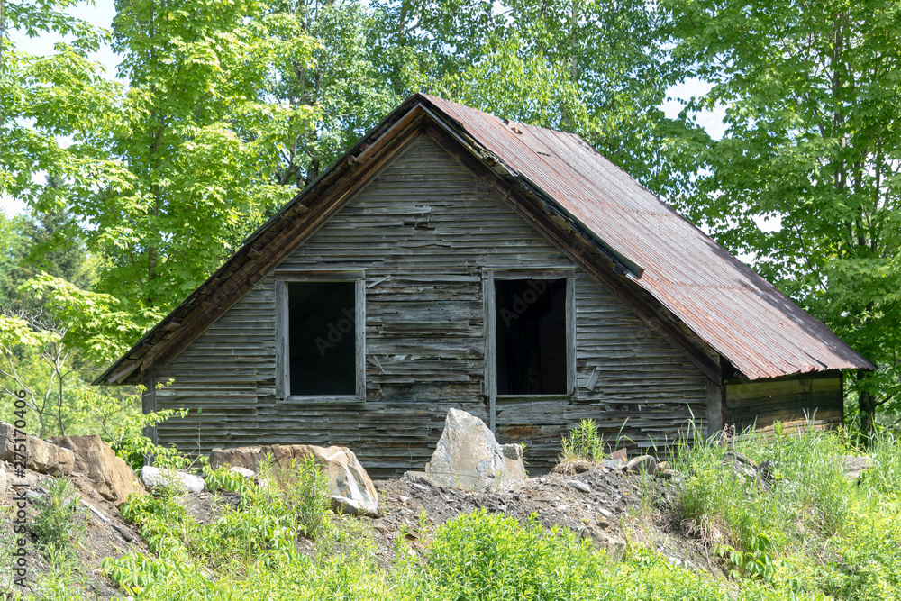 Vieille maison abandonnée en Estrie, Québec Canada