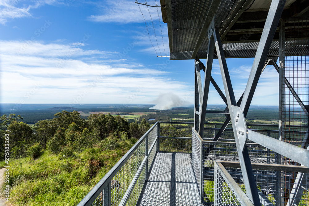 Naklejka premium Glass House Mountains – Views from Mount Beerburrum Summit