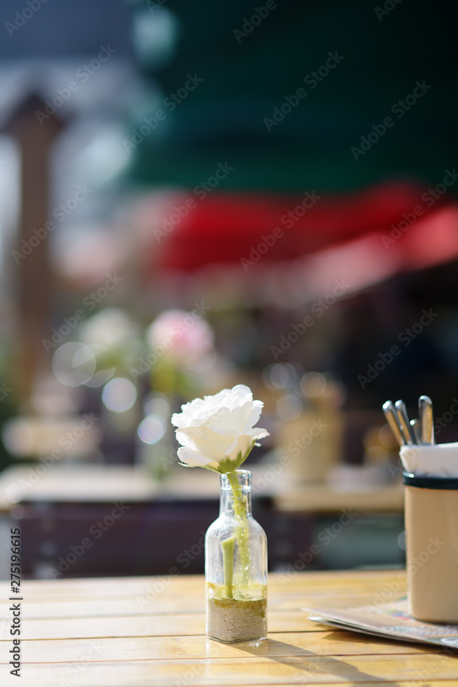 Naklejka premium Outdoors cafe in Cologne, Germany