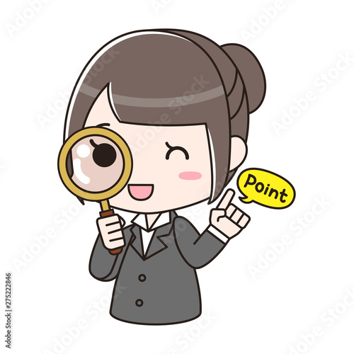 虫眼鏡を覗き込んで「Point」と言っているスーツの女性