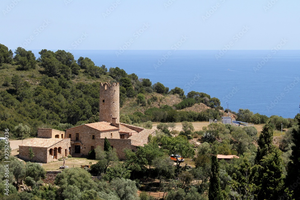 Begur sur la Costa Brava village et côte méditerranéen,Espagne,Catalogne