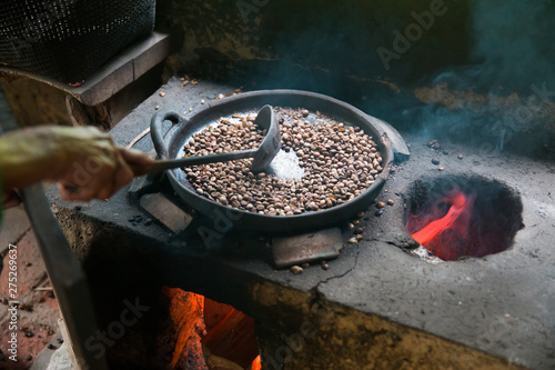 Roasting beans of the famou...