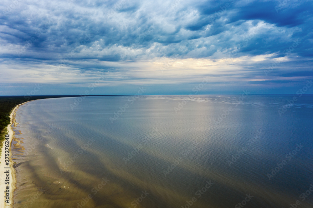 Obraz premium Morning light on gulf of Riga, Baltic sea.
