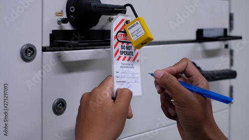 Lock out & Tag out, Lock out station, machine - specific Lock out devices , Lock out for electrical maintenance