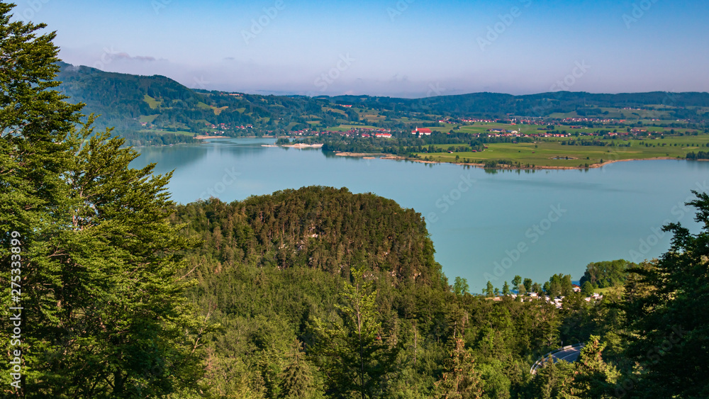 Fototapeta premium Beautiful alpine morning view with reflections at the famous Kochelsee - Bavaria - Germany