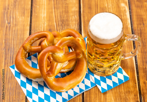 Fototapeta pretzel and beer for german oktoberfest