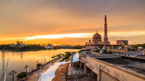 Photography view of putra mosque, putrajaya, malaysia during sunset