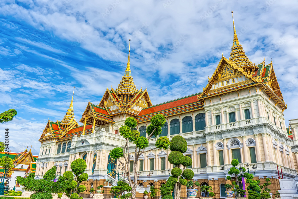 Fototapeta premium One landmark of the Grand Palace is a complex of buildings at the heart of Bangkok, Thailand. 