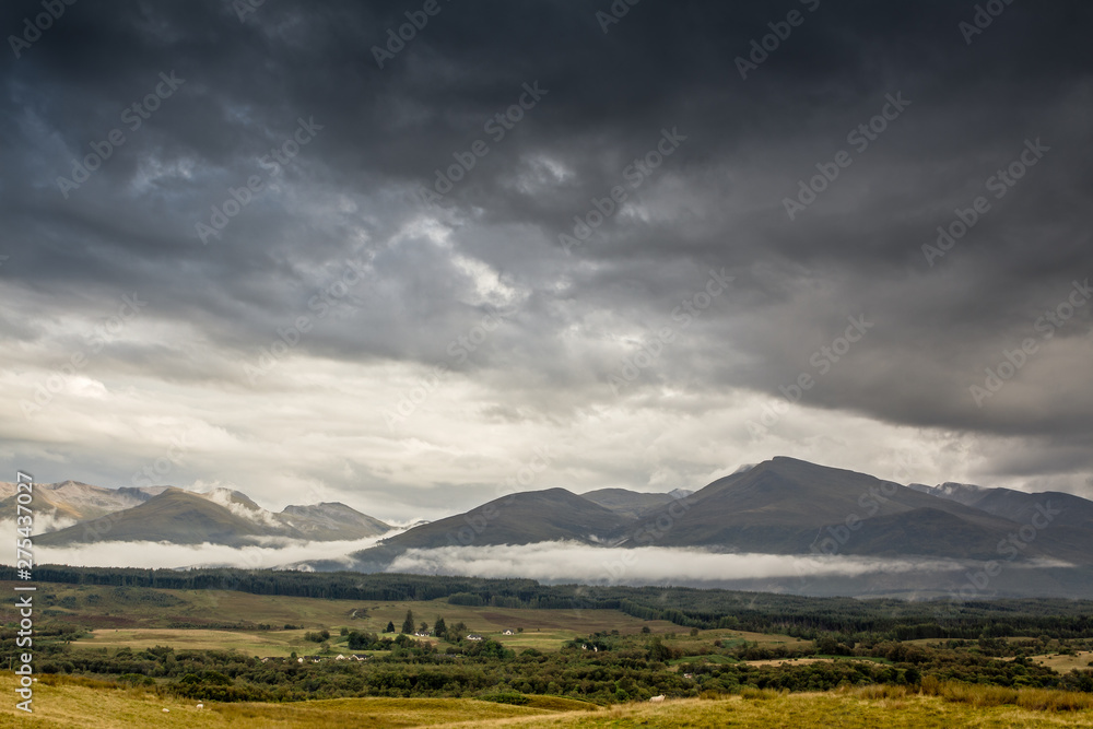 Obraz premium Mamore Mountains Scotland