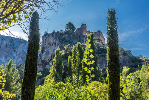 France, Provence, Vaucluse, pays des Sorgues, Fontaine de Vaucluse, the feudal castle of the bishops of Cavaillon (10th century)