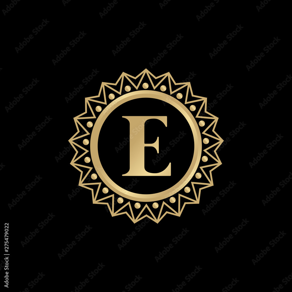 Fototapeta premium Luxury E letter logo design vector template