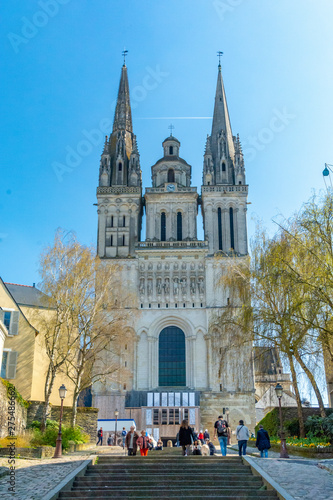 фотографія cathedral in angers