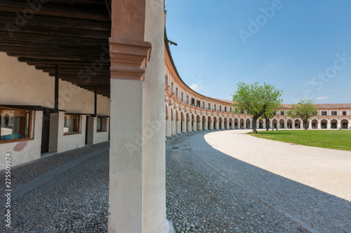 Fotografía The rotunda in the town of Badoere
