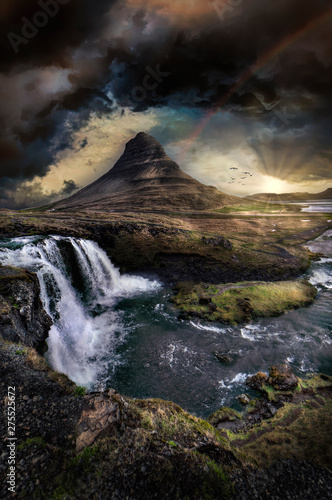 Kirkjufellsfoss waterfall - Iceland