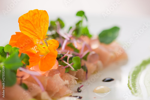 Carpaccio with saffron and caviar