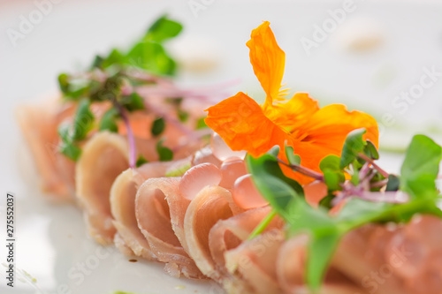Carpaccio with saffron and caviar