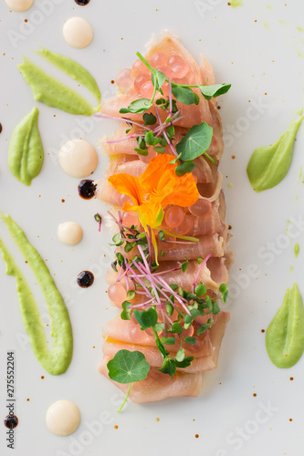 Carpaccio with saffron and caviar