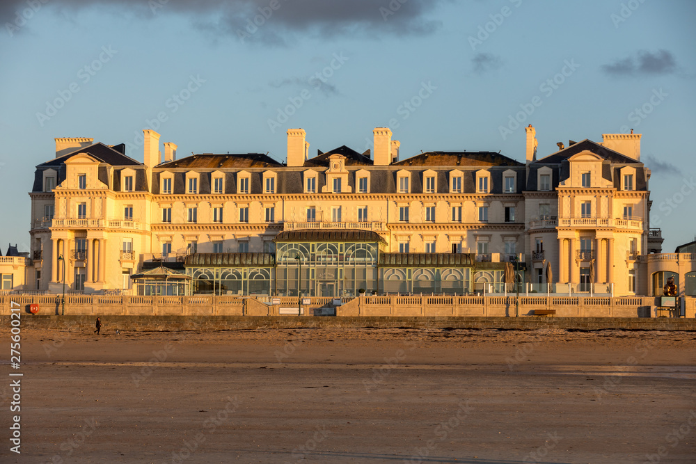  The Thermes Marins Spa is in a stunning location on the beachfront and overlooks a fine sandy beach in St Malo. France