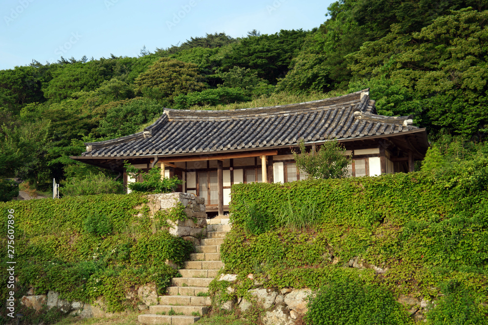 Mihwangsa Buddhist Temple, South Korea Mihwangsa Buddhist Temple, South Korea