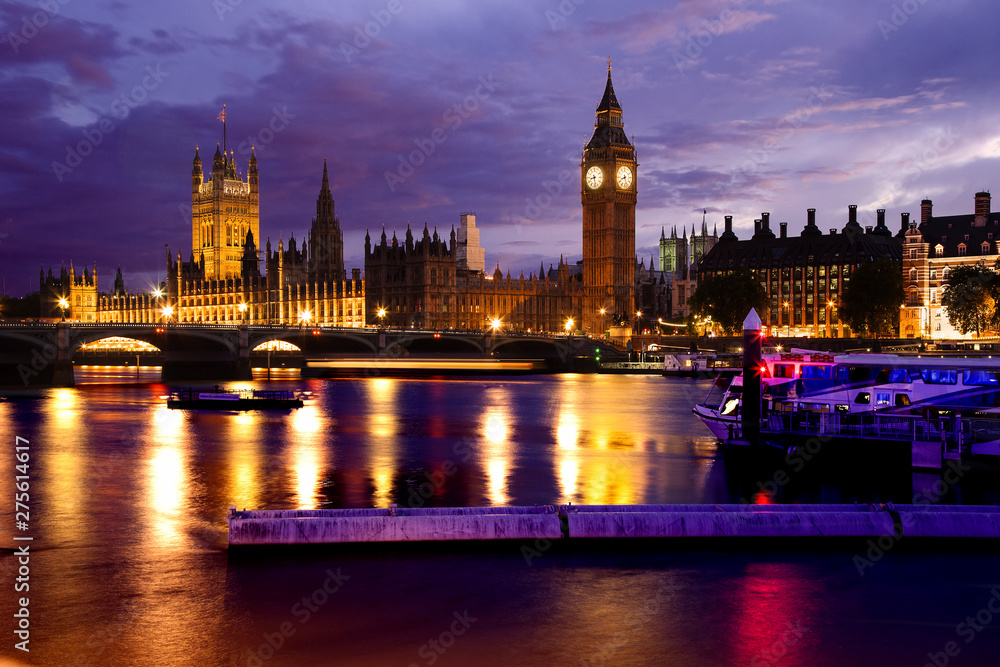 Fototapeta premium London - U K- August 18, 2013 - Palace of Westminster and Big Ben at sunset - is the London building that houses the two chambers of the Parliament of the United Kingdom