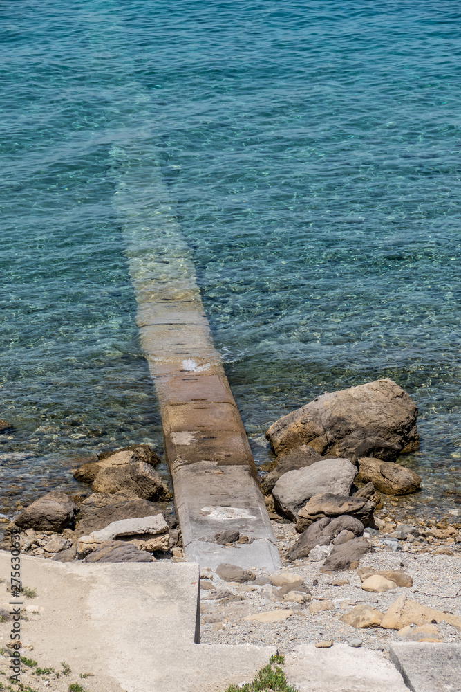 Unterwasser Stromleitung durch das Mittelmeer in Kroatien Unterwasser Stromleitung durch das Mittelmeer in Kroatien