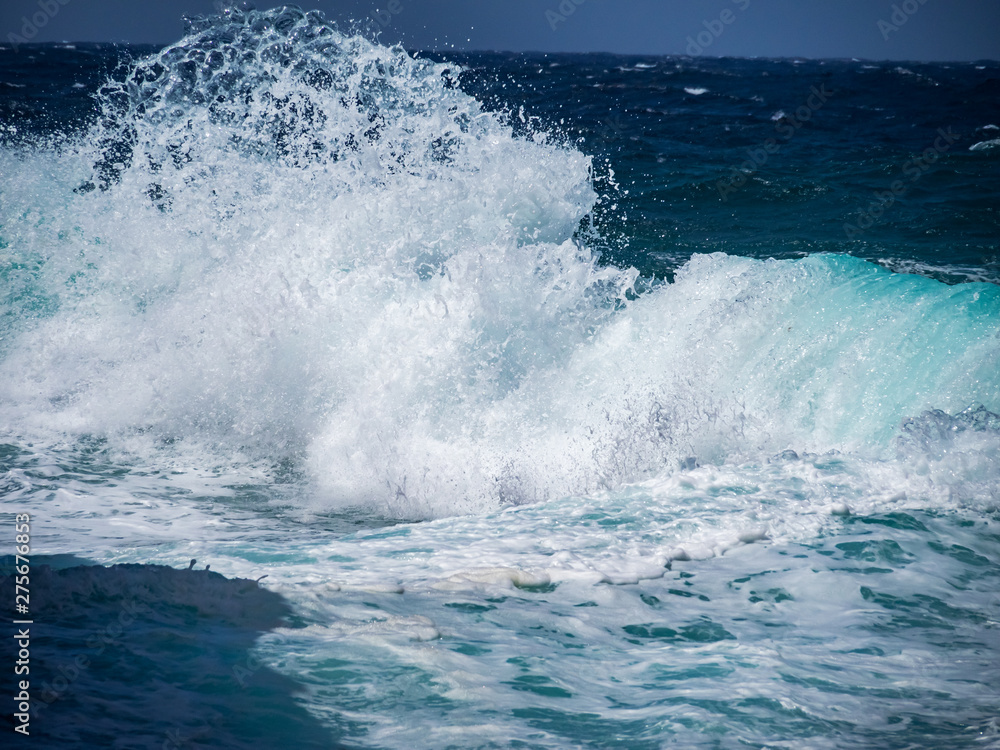 Crashing waves at Shete Boka National park, curacao