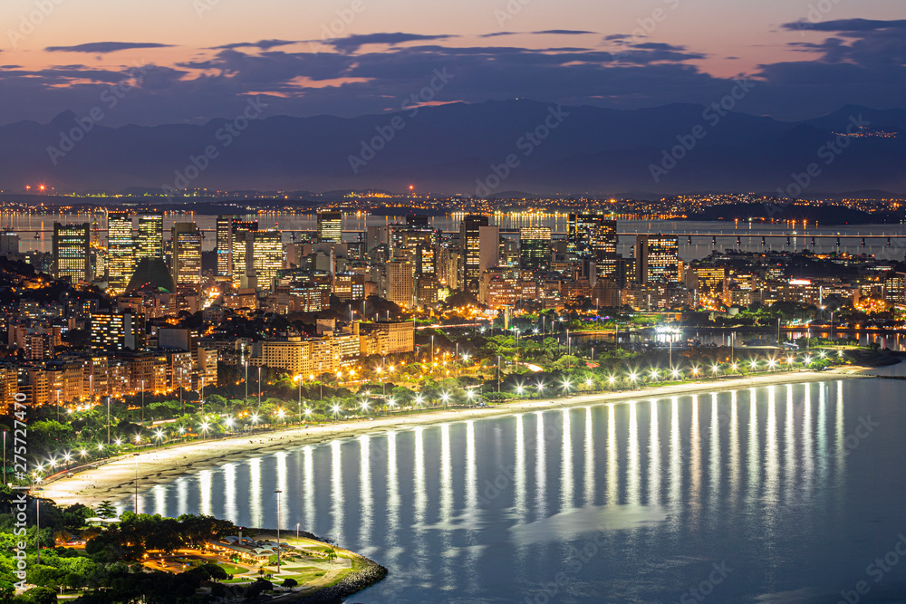 Fototapeta premium landscape of the city of Rio de Janeiro at evening, South zone of Rio.