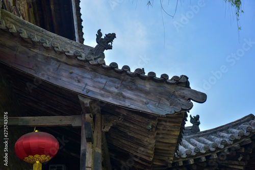 The local feature of ancient Chinese traditional architecture