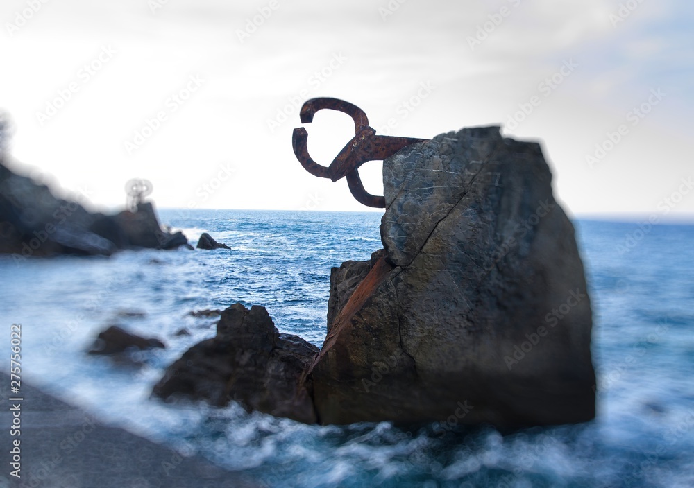 Fototapeta premium Peine del Viento tourist place in San Sebastian, Basque Country, Spain