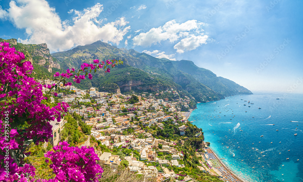 Obraz premium Landscape with Positano town at famous amalfi coast, Italy