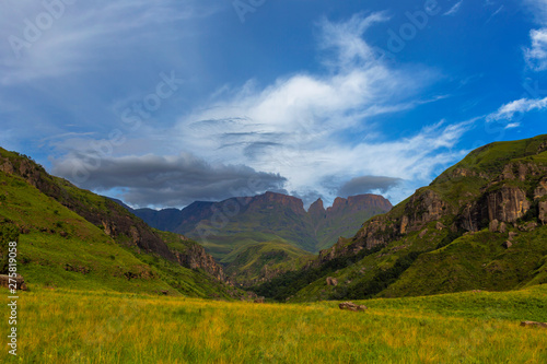 Early morning cold clouds over the mountain