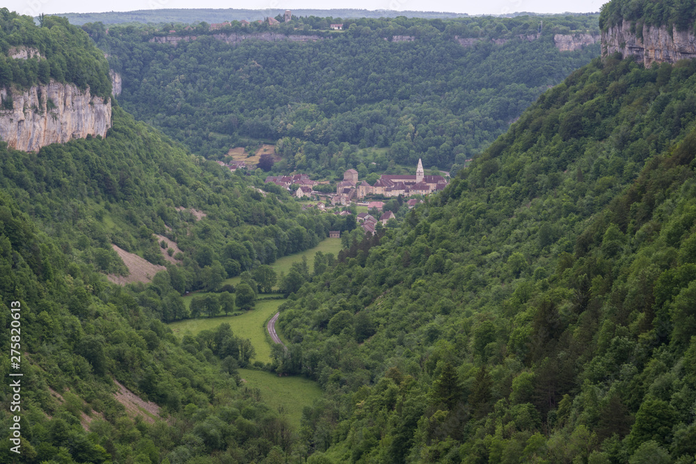 Fototapeta premium La vallée du Dard 04