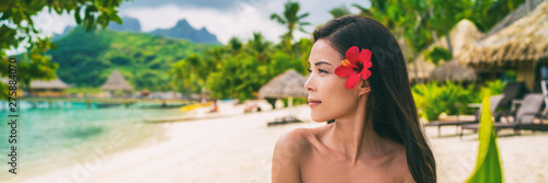 Tableau sur toile Asian natural beauty woman wellness spa skincare banner panorama on tropical beach background