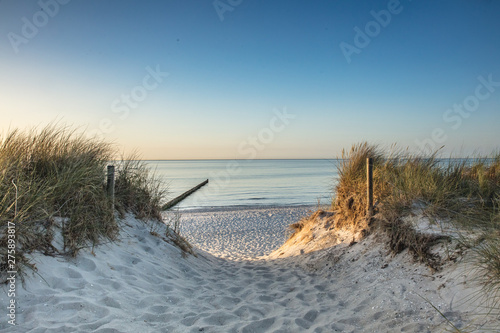 Fototapeta Naklejka Na Ścianę i Meble -  strandzugang