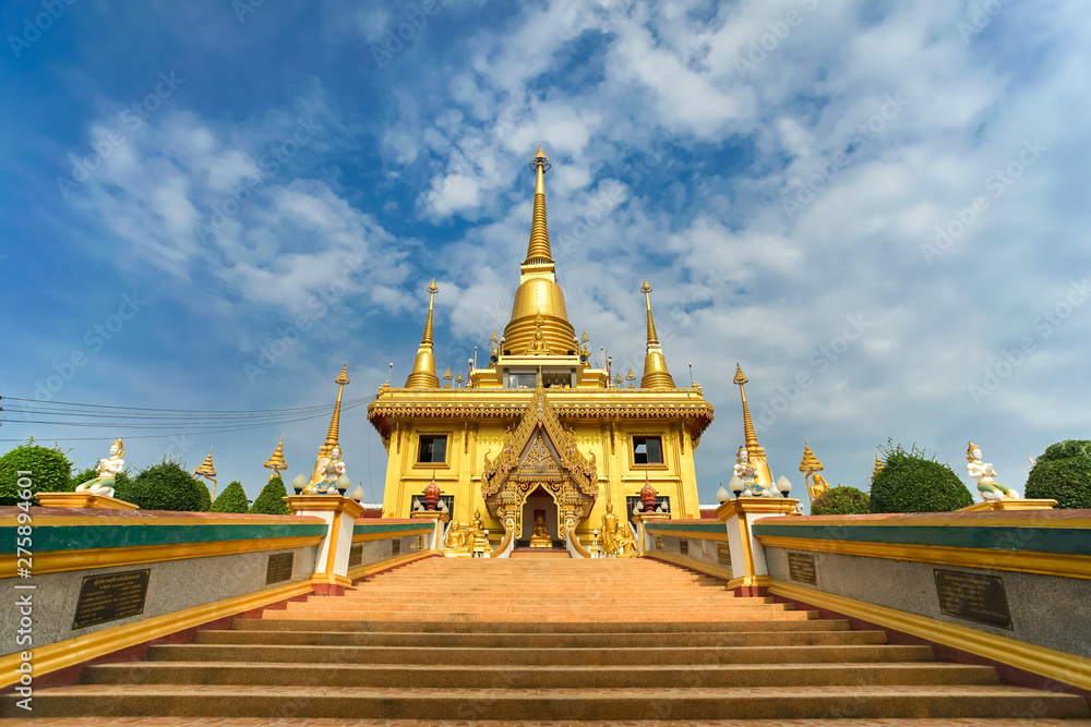 Naklejka premium The famous Prachulamanee Pagoda in Wat Khiriwong.