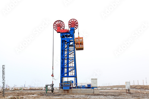 Jidong oilfield tower type pumping unit in china photo