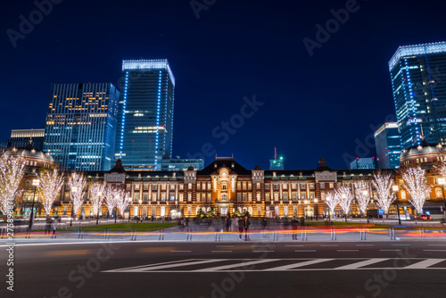 Canvas Print イルミネーションが輝く東京丸の内の夜景 / A night view of the Marunouchi station square at Tokyo Station where the illuminations shine