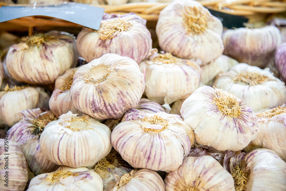 Fototapeta premium Garlic at the market display stall