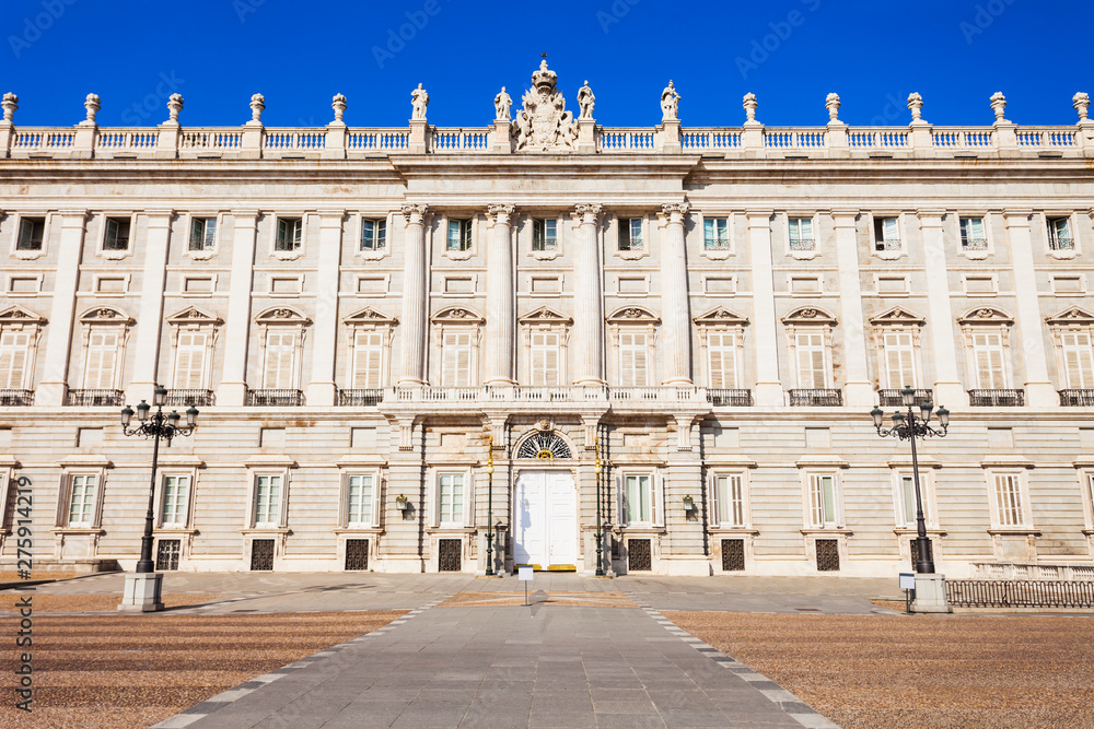 Obraz premium The Royal Palace of Madrid in Madrid city, Spain