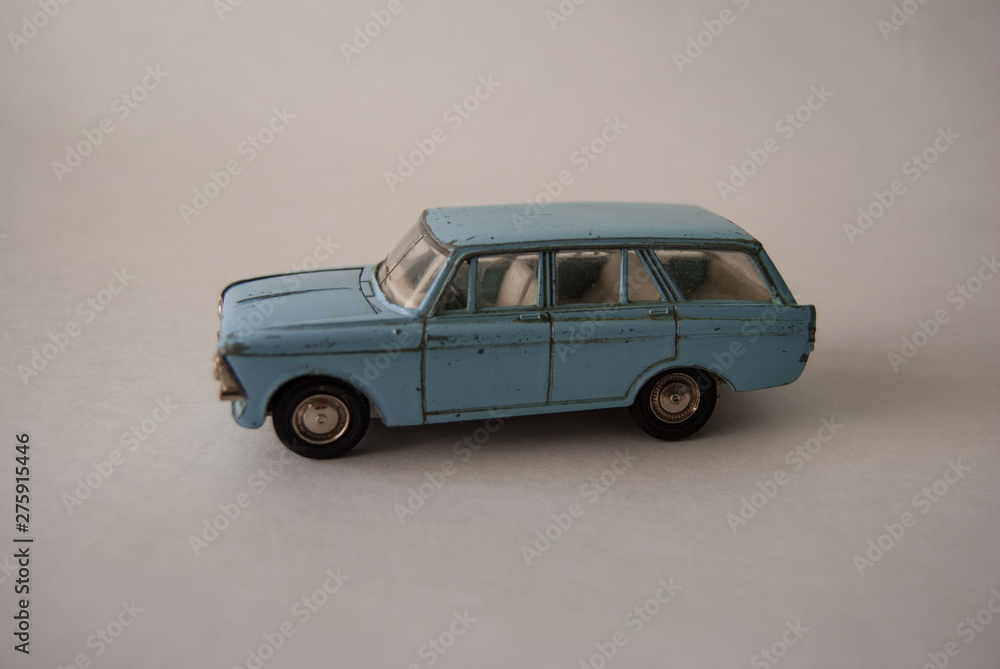 Fototapeta premium retro blue old toy russian car