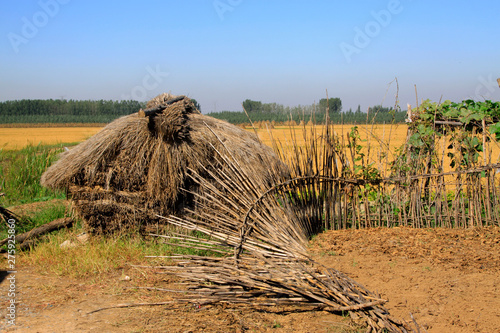 Corn stover fence