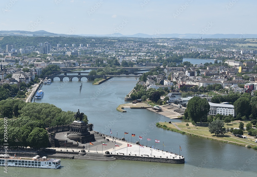  Niemiecki zakątek, w którym Mosel spotyka Ren w Koblenz