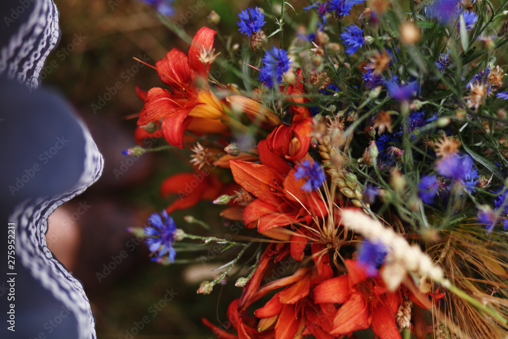 Naklejka premium summer bouquet in the garden