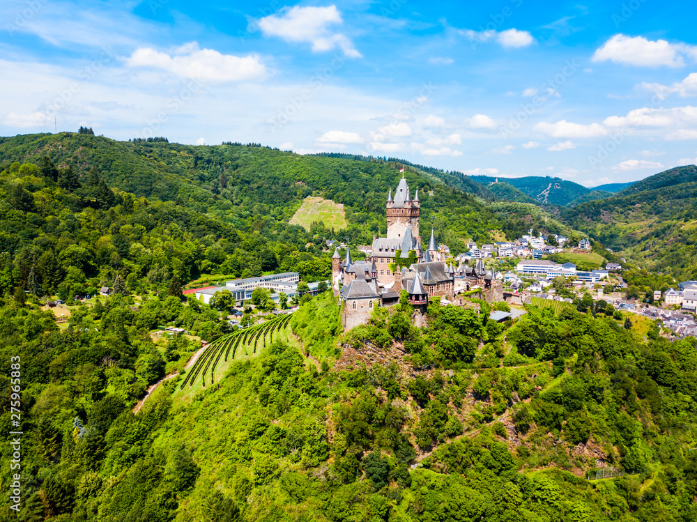 Fototapeta premium Reichsburg Castle in Cochem, Germany