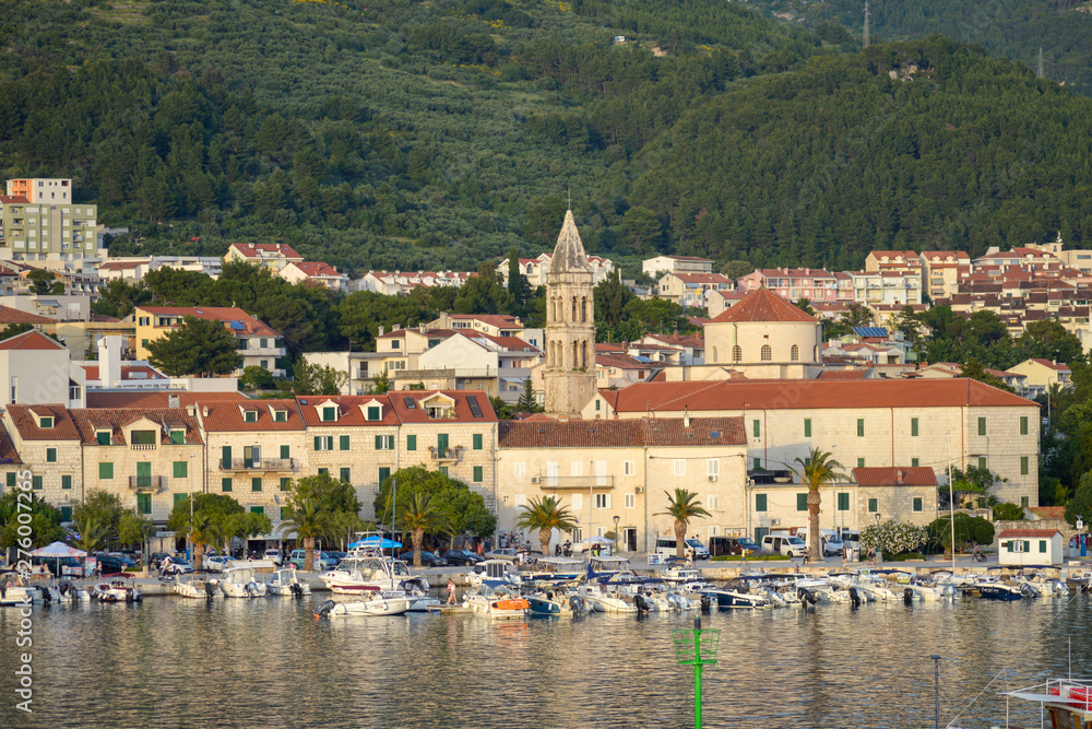Obraz premium View of Makarska city center from the sea. Adriatic Sea coast, Dalmatia, Croatia