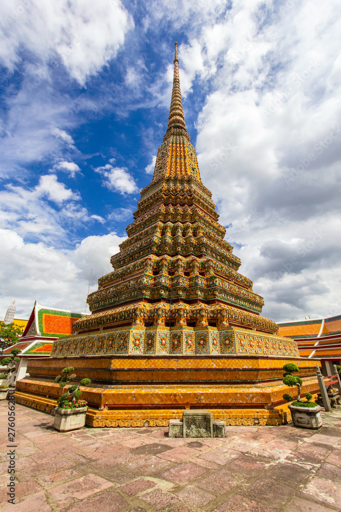 Fototapeta premium Wat Pho Temple or Wat Phra Chetuphon