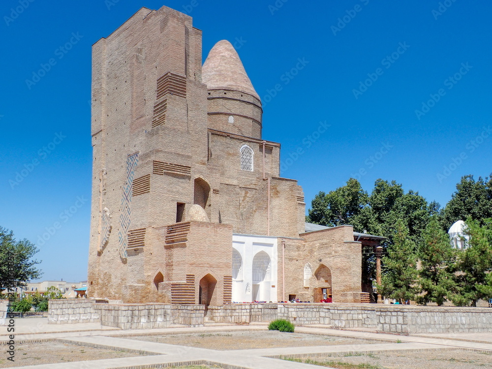 Ruins of Dorus-Saodat Mausoleum inside Hazrat-i Imam Complex, contains the Tomb of Timur's son, city of Shakhrisabz, Uzbekistan.